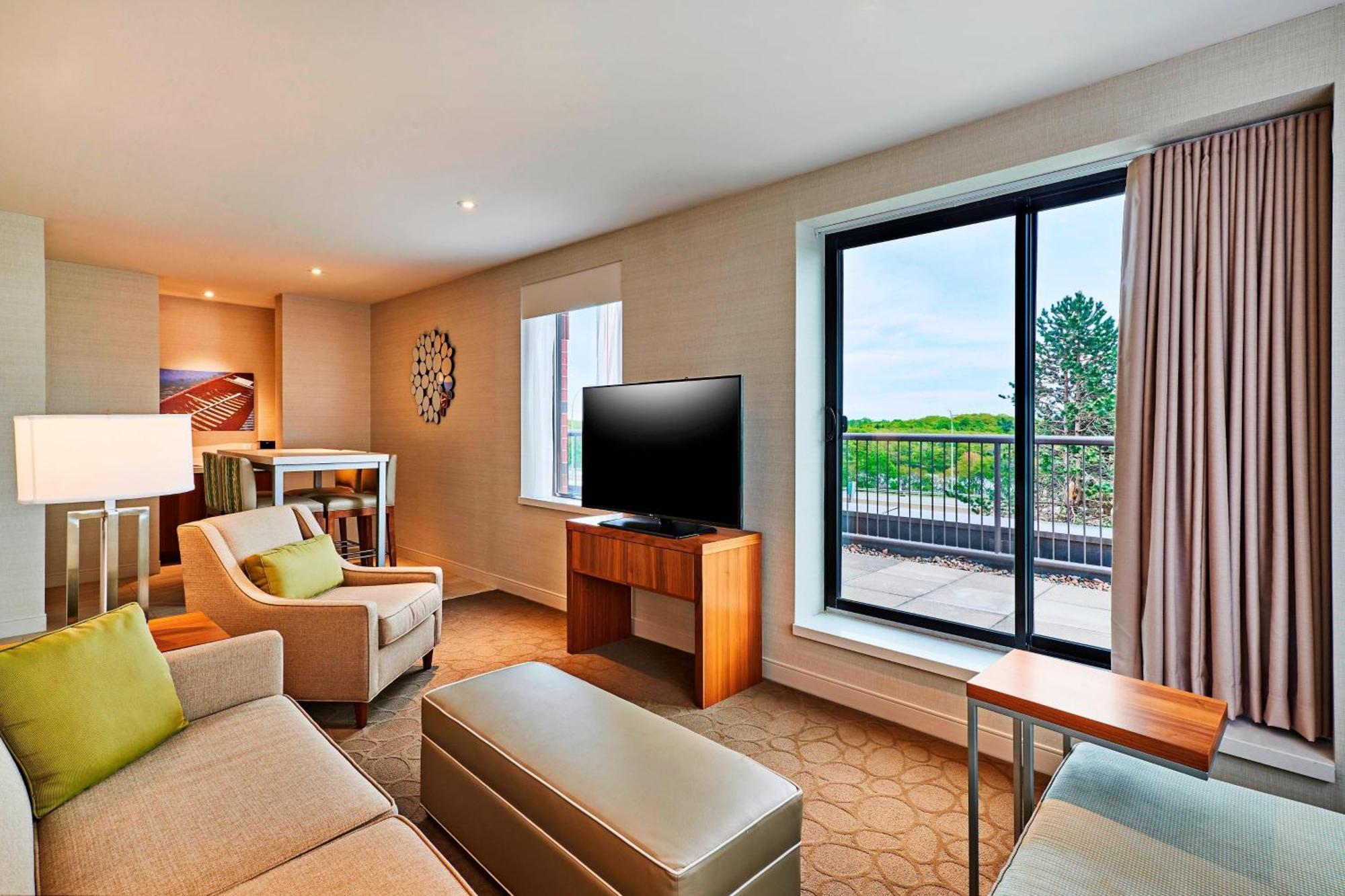 Delta Hotels By Marriott Dartmouth Extérieur photo