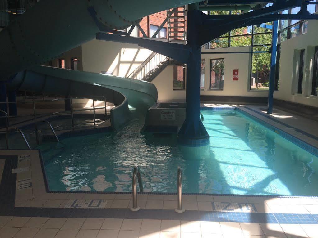 Delta Hotels By Marriott Dartmouth Extérieur photo