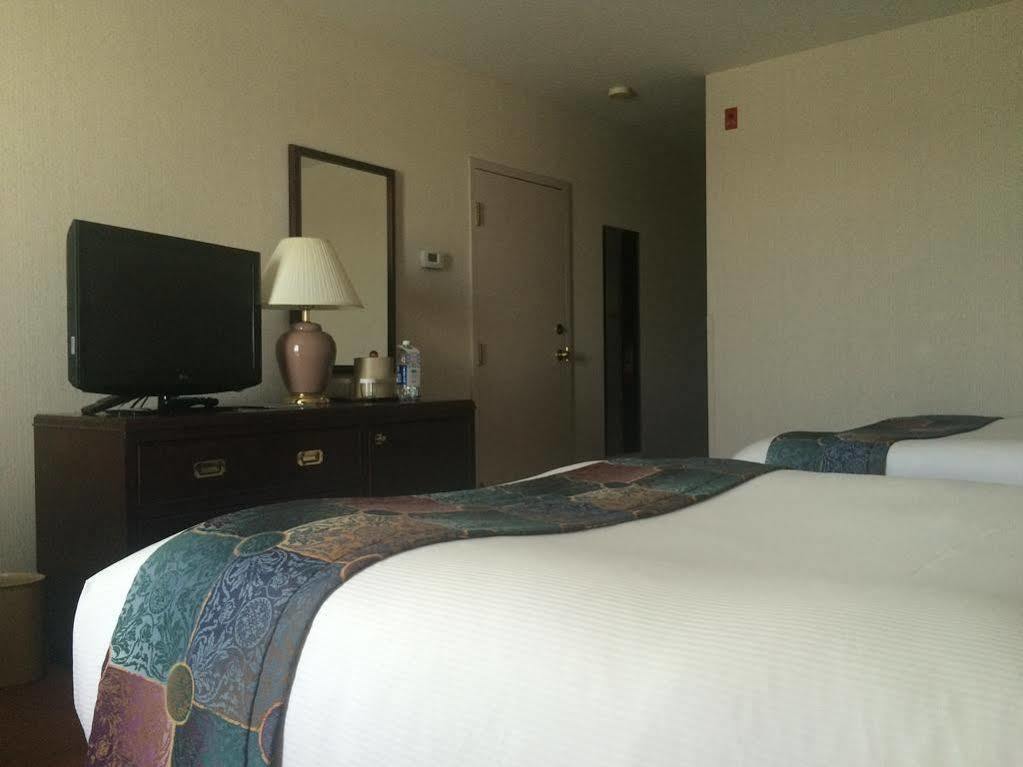 Delta Hotels By Marriott Dartmouth Extérieur photo