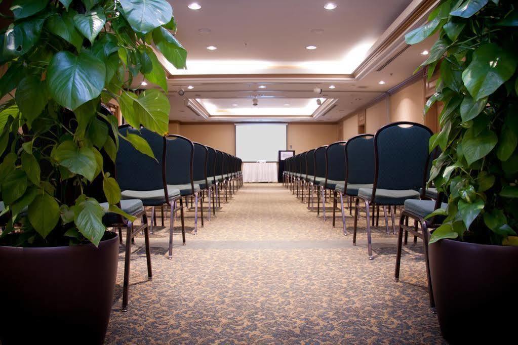 Delta Hotels By Marriott Dartmouth Extérieur photo